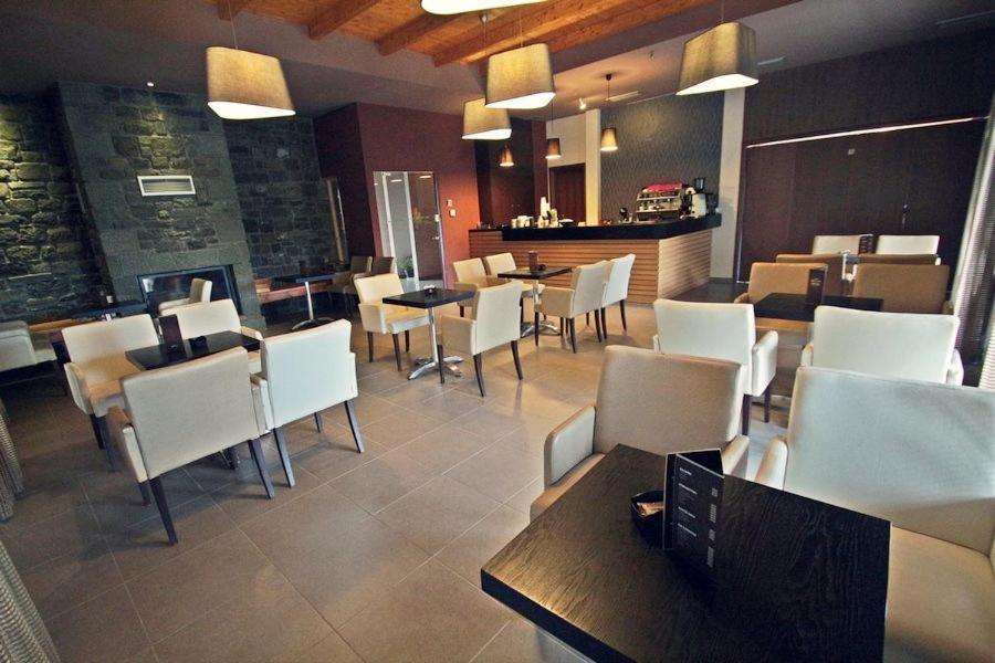 Omilaia Hotel Gardiki ภายนอก รูปภาพ