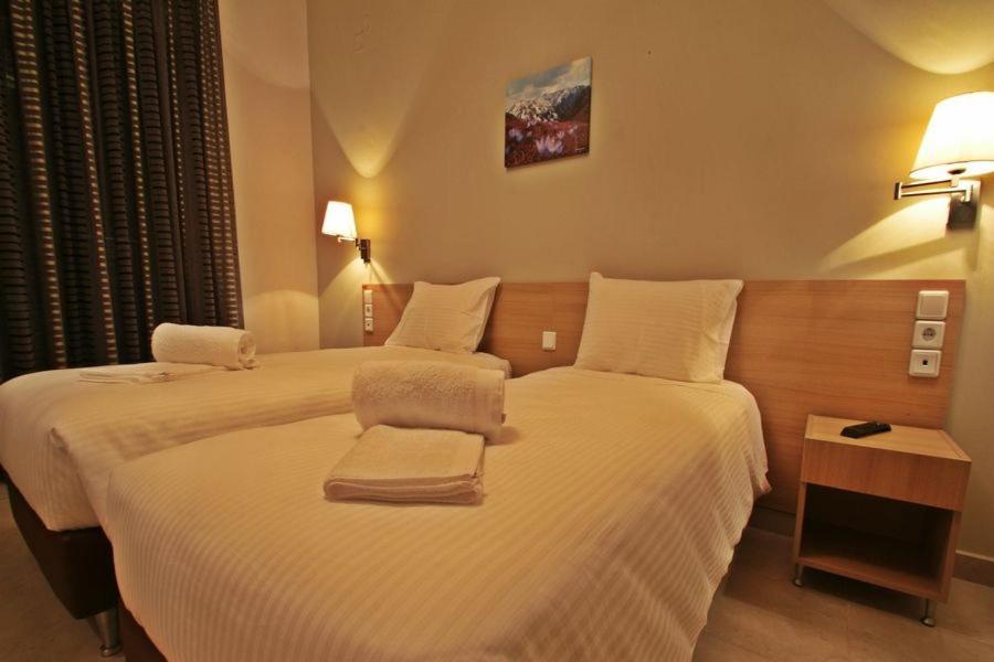 Omilaia Hotel Gardiki ภายนอก รูปภาพ